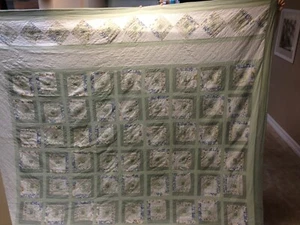 Vintage Pale Green Floral Patchwork Checkered Quilt 118' x 120' - Picture 1 of 24