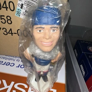 Ivan Rodriguez Texas Rangers SGA 2001 Bobblehead Catcher BD&A Collectible w/box - Picture 1 of 4