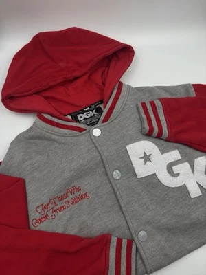 Chaqueta Universitaria DGK Vintage Roja Talla L Excelente Estado Comprada y Kayo DTLA Foto 1 de 4