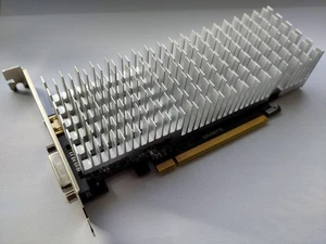 Gigabyte GeForce GT1030 2GB Nvidia Chipset Fanless Silent 4K Graphics Card WORKS - Picture 1 of 7