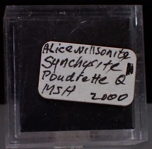 ALICEWILLSONITE Crystal Rare Fine Mineral Specimen Mont Saint Hilaire, CANADA - Foto 1 di 4