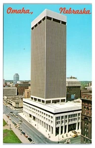 Postal Woodman Tower Bus Depot y vista a la ciudad en el centro de Omaha Nebraska - Imagen 1 de 2