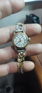 Lathin 17 Jewel Ladies Gold Tone Vintage Watch 1950s - Picture 1 of 7