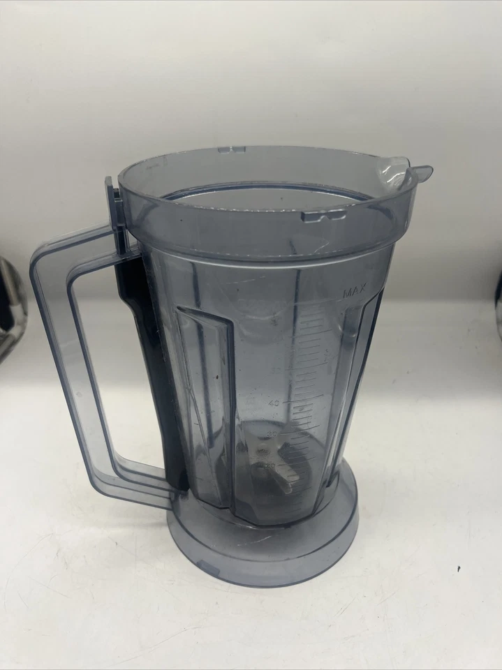 VITAMIX CONTAINER 70 oz.  8 CUP No Cap.  A - Image 1 of 3
