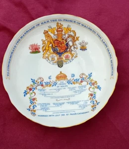 Aynsley Royal Wedding Commemerative Bon Bon Dish - Picture 1 of 2
