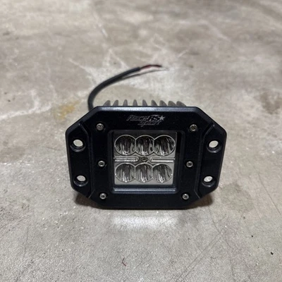 Luz de spot Race Sport RS-18W6LED-FM 18Watt 6-LED alta potência 3x3 LED - Imagem 1 de 3