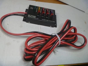 Kostka zasilania prądu stałego, 30 A Fused Power Distribution DC, 4 pozy, Anderson Powerpole - Zdjęcie 1 z 5