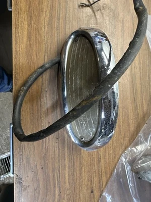 Chevrolet 150 210 Bel Air 1955 señal de giro delantera carcasa #4 5945853 Foto 1 de 4