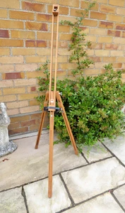 WINSOR & NEWTON TRAVEL EASEL - Folding field sketching easel. Vintage. Tripod. - Picture 1 of 9