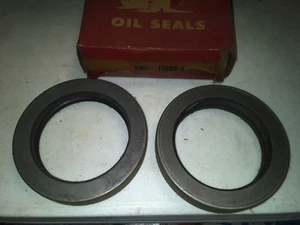 National Oil Seals  (Lot of 2)  15688 S - Picture 1 of 1