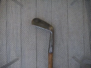Antique Vintage Wood Shaft Tom Stewart Rounded Back Mashie - Imagen 1 de 17