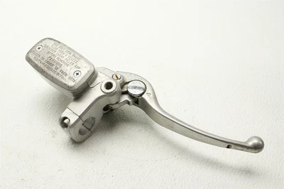 Conjunto de cilindro maestro de freno Suzuki Boulevard M50 VZ800 2008  Foto 1 de 4