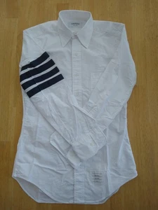 Neu ohne Etikett Thom Browne weiß Oxford Knopfleiste Ripsband Ärmel Streifen TB0 14-31 - Bild 1 von 6