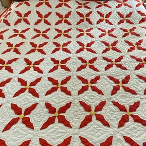 Gorgeous Early Vintage Hand Stitch Christmas Poinsettias Quilt 88”x 98” Wow! - Picture 1 of 9