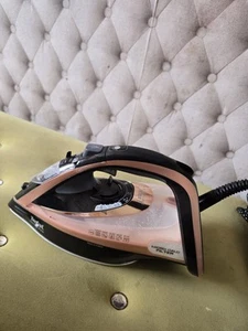 Tefal Ultimate Pure Fv9845 Steam Iron in Black and Rose Gold - Foto 1 di 7