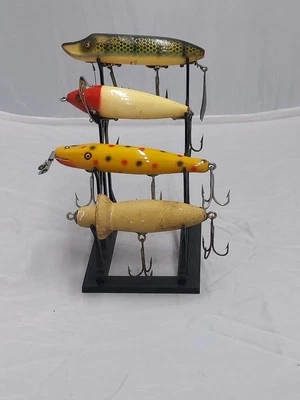 Display Stand For 4 Lures For Creek Chub, Heddon  Shakespeare,  STAND ONLY - Image 1 of 4