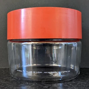 VINTAGE PYREX BRAND GLASS KITCHEN CANISTER with RUST RED PLASTIC LID - Picture 1 of 3