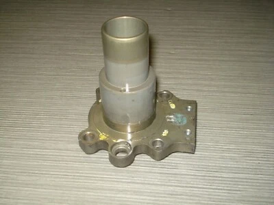 法拉利 F360 离合器轴承支撑法兰格 207539 原始设备制造商 — 第 1/3 张图片