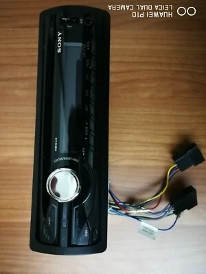AUTO RADIO SONY CDX-GT40U, perfettamente funzionante, presa usb, 100 euro. - Immagine 1 di 2