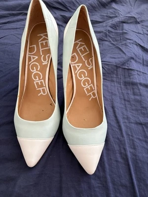 Bomba de tacón alto Kelsi Dagger Eliza para mujer talla 13 blanca/aqua Foto 1 de 4