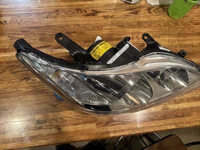 Conjunto de faros certificado NSF TYC 20-6901-01-1 para Lexus ES350 07-09 Foto 1 de 4