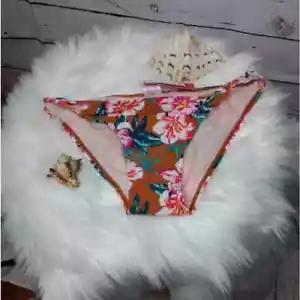 Xhilaration mehrfarbig blumiger Bikiniunterteil - Bild 1 von 5