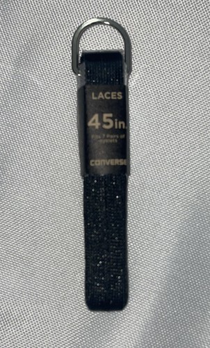 Nuovo paio di lacci piatti Converse neri scintillanti 45 pollici.