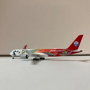 herpa 1/500 534499 Airbus A350-900 Sichuan Airlines - Picture 1 of 5