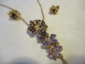 AVON Wild Flower Halskette & Ohrring Set goldfarben mit farbigen Strasssteinen - Bild 1 von 12