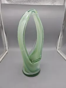 Jarrón canasta de vidrio soplado verde/blanco escultura arte 11" - Imagen 1 de 11