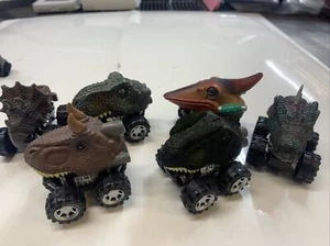 Dinosaur four-wheel-drive trucks - Picture 1 of 2