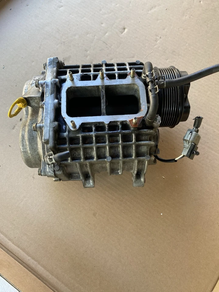 Toyota Estima Previa 2.4L 2TZ-FZE Supercharger  1995-1998 SC14 OEM SC-14 - Image 1 of 4