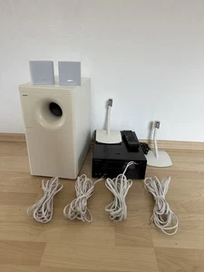 Bose Stereoanlage + Subwoofer + 2 Cubes + CD Player-Acoustimass 3 Series IV,Weiß - Bild 1 von 13