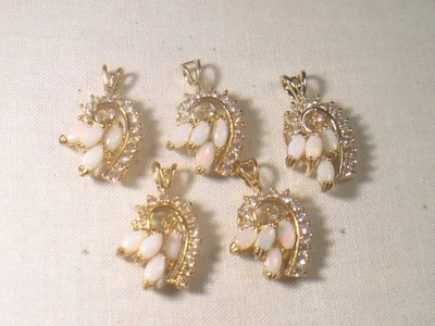 5. LOTE COLGANTES DE ÓPALO CRISTALES DE PIEDRAS PRECIOSAS SEMIPRECIOSAS VINTAGE DP769.O-200 Foto 1 de 4