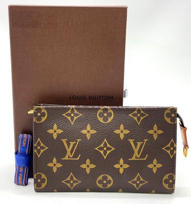 Authentic Louis Vuitton Monogram Bucket PM M42238 Pouch W/Box  i100969 - Image 1 of 4