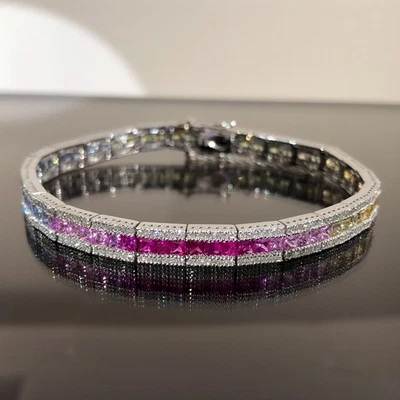 Brazalete de tenis de diamantes y zafiros arco iris multicolor de oro blanco de 18k de 7" Foto 1 de 4