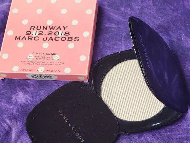 Marc Jacobs O Mega Glaze Foil Luminizer 80 Wo Rth The Wait 10g/.35oz