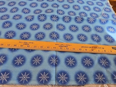 Clásicos exclusivos de copo de nieve de 3 yardas de Oakhurst Textiles Foto 1 de 3