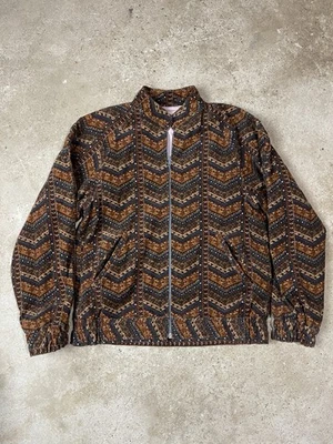 Jaqueta de veludo vintage anos 70 feminina grande marrom boho hippie padrão multicolorida - Imagem 1 de 4