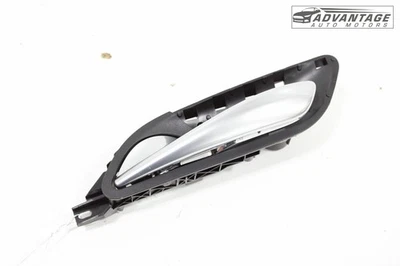 Cadillac XT4 2019-2025 panel de puerta lateral izquierda interior manija interior OEM Foto 1 de 4