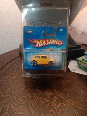 Tarjeta corta Mattel Hot Wheels Treasure Hunt Morris Cooper Vehicle 2004 Foto 1 de 4
