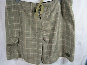 Quicksilver Board Shorts Trunks Mens Sz 38 Swim Beach Surf Casual Play Skate - Picture 1 of 8