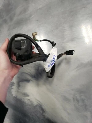 Interruptor de controle de guidão esquerdo usado fabricante de equipamento original 1996-1998 Honda CBR600F3 35020-MAL-A00 - Imagem 1 de 4