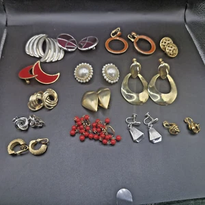 Lote 7 Pendientes De Colección Clip-On/Tornillo-Back FIRMADOS Japón, Monet, Trifari, Coro, DVF - Imagen 1 de 20