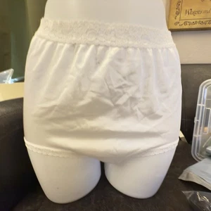 LORRAINE Nylon Full Cut Lace Trim Brief Panties WHITE Size 7 - Picture 1 of 4