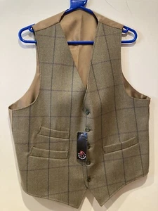 Gents Ponies On Parade Green Tweed Wool Showing Waistcoat 42” New. Ref 208 - Picture 1 of 6