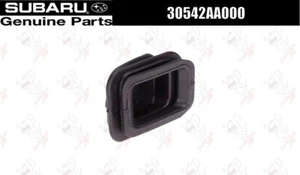 Cubierta de liberación de polvo Subaru OEM 30542AA000 para Impreza Legacy - Imagen 1 de 14