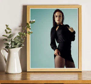 Olivia Wilde : 10"x8" Professional Photo - Picture 1 of 2