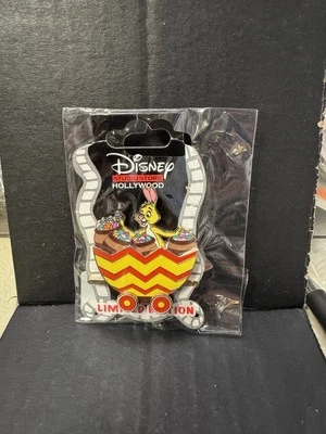 Pin Disney trem de Páscoa Winnie The Pooh Rabbit 2º carro ovo DSSH - Imagem 1 de 2