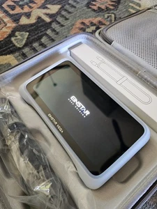 Einstar VEGA Ręczny bezprzewodowy skaner 3D 6,4 cala 2K AMOLED 32GB RAM 512GB SSD - Zdjęcie 1 z 6